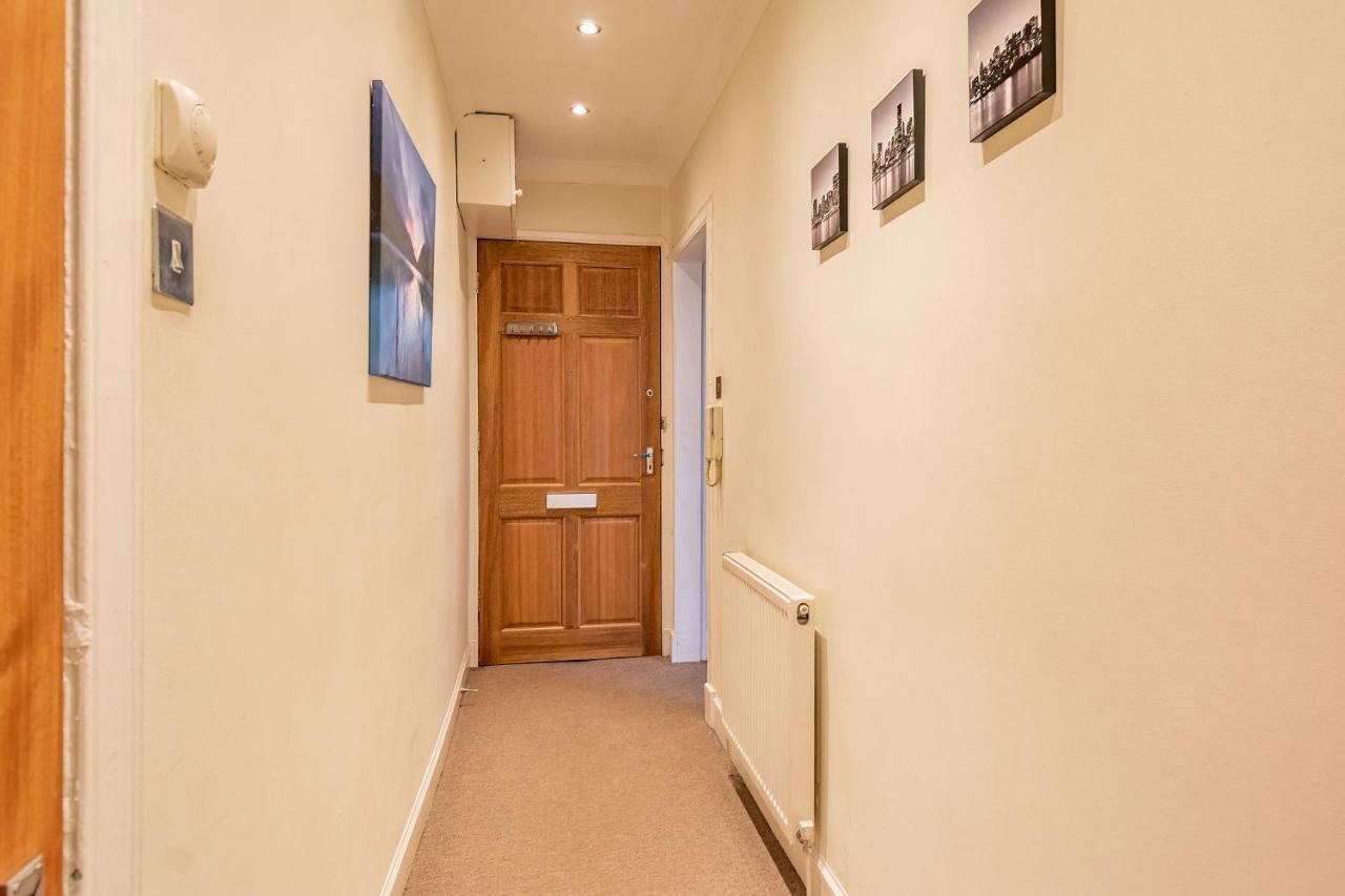 Amazing Apartments - Torphichen Place By Haymarket Edimburgo Esterno foto