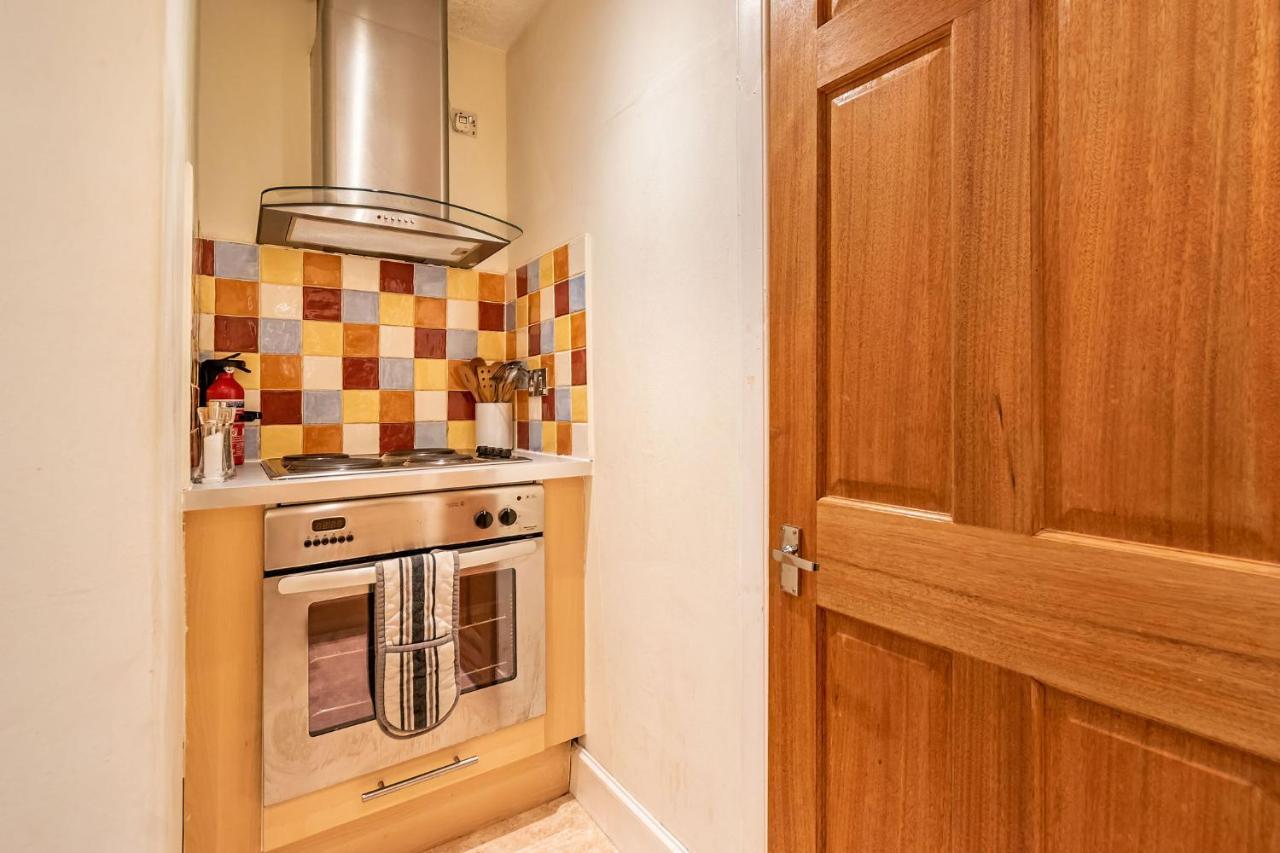 Amazing Apartments - Torphichen Place By Haymarket Edimburgo Esterno foto
