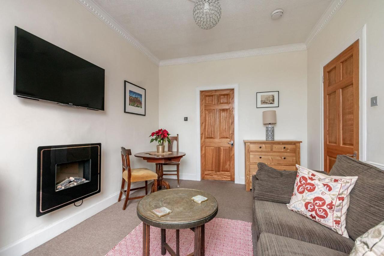 Amazing Apartments - Torphichen Place By Haymarket Edimburgo Esterno foto